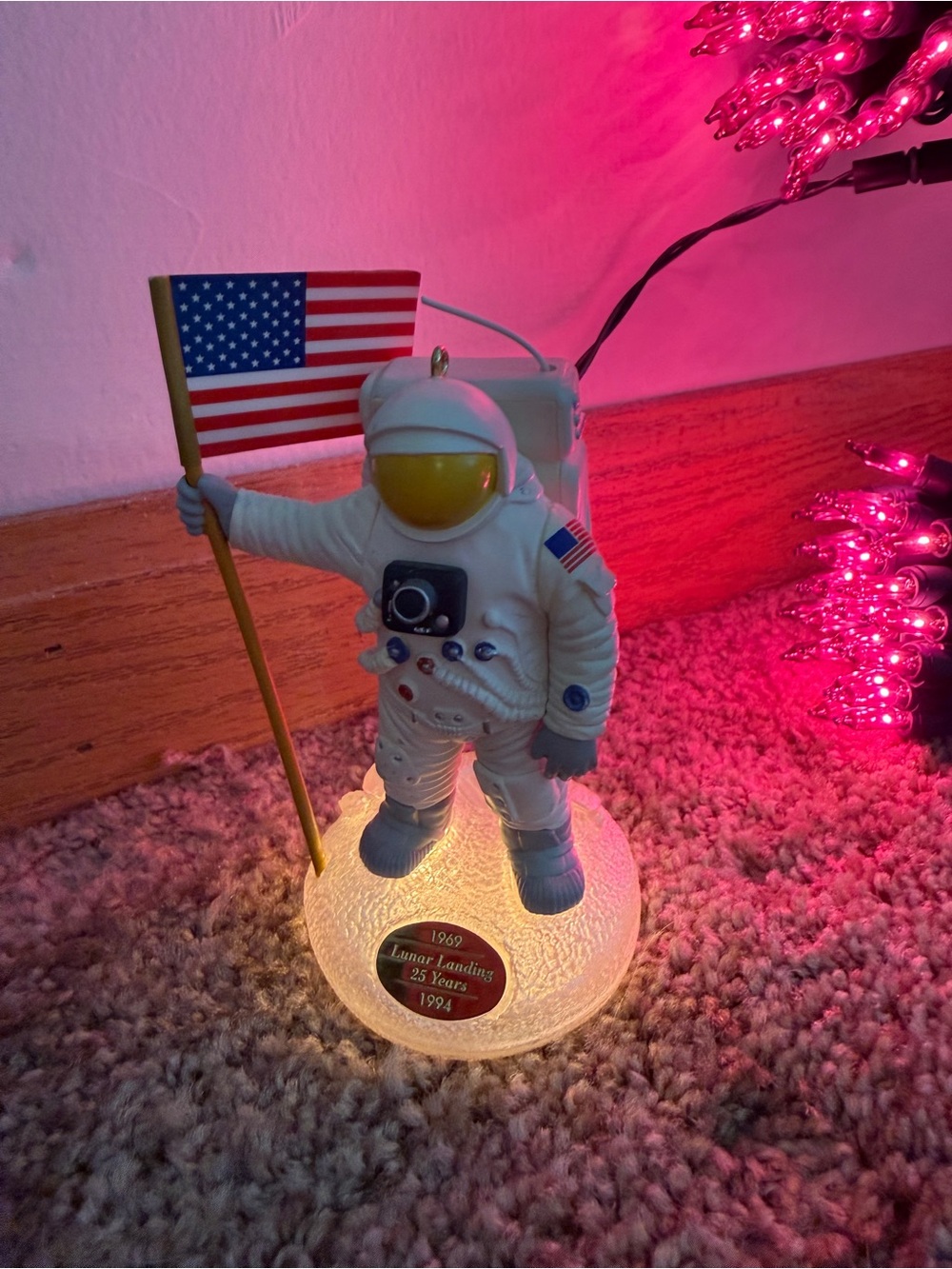 Hallmark Magic Ornament 25 years Lunar Landing 1994 - Picture 2 of 4